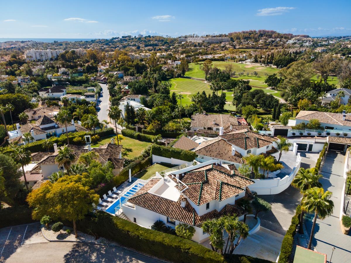 Refurbished villa in Nueva Andalucía, Marbella