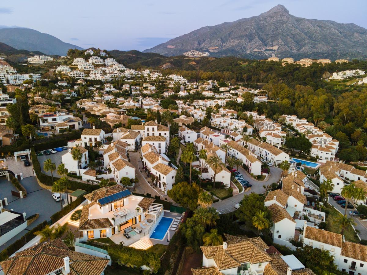 Refurbished villa in Nueva Andalucía, Marbella