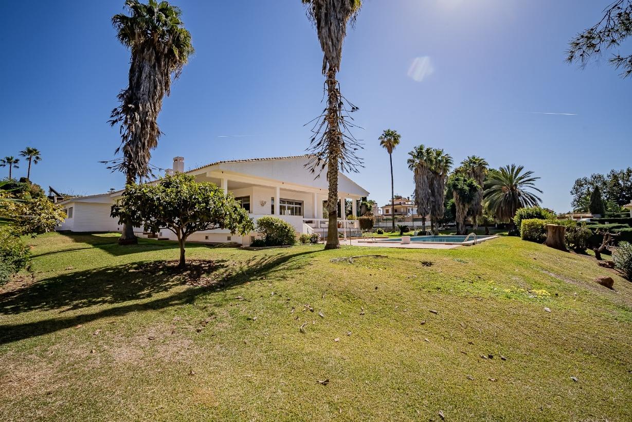Villa junto a Marbella pueblo