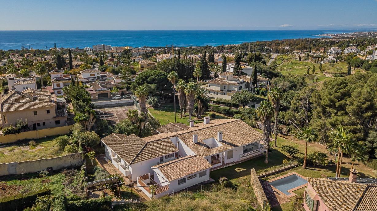 Villa junto a Marbella pueblo