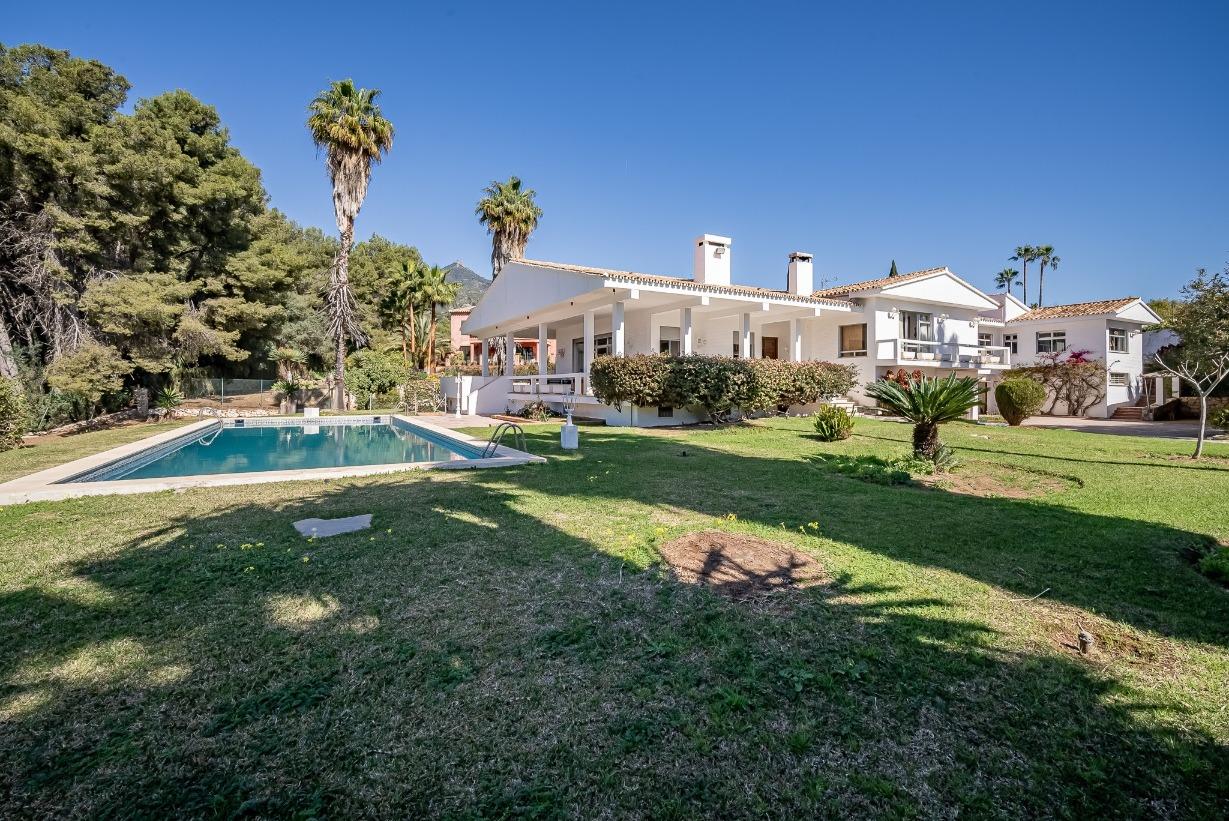 Villa junto a Marbella pueblo