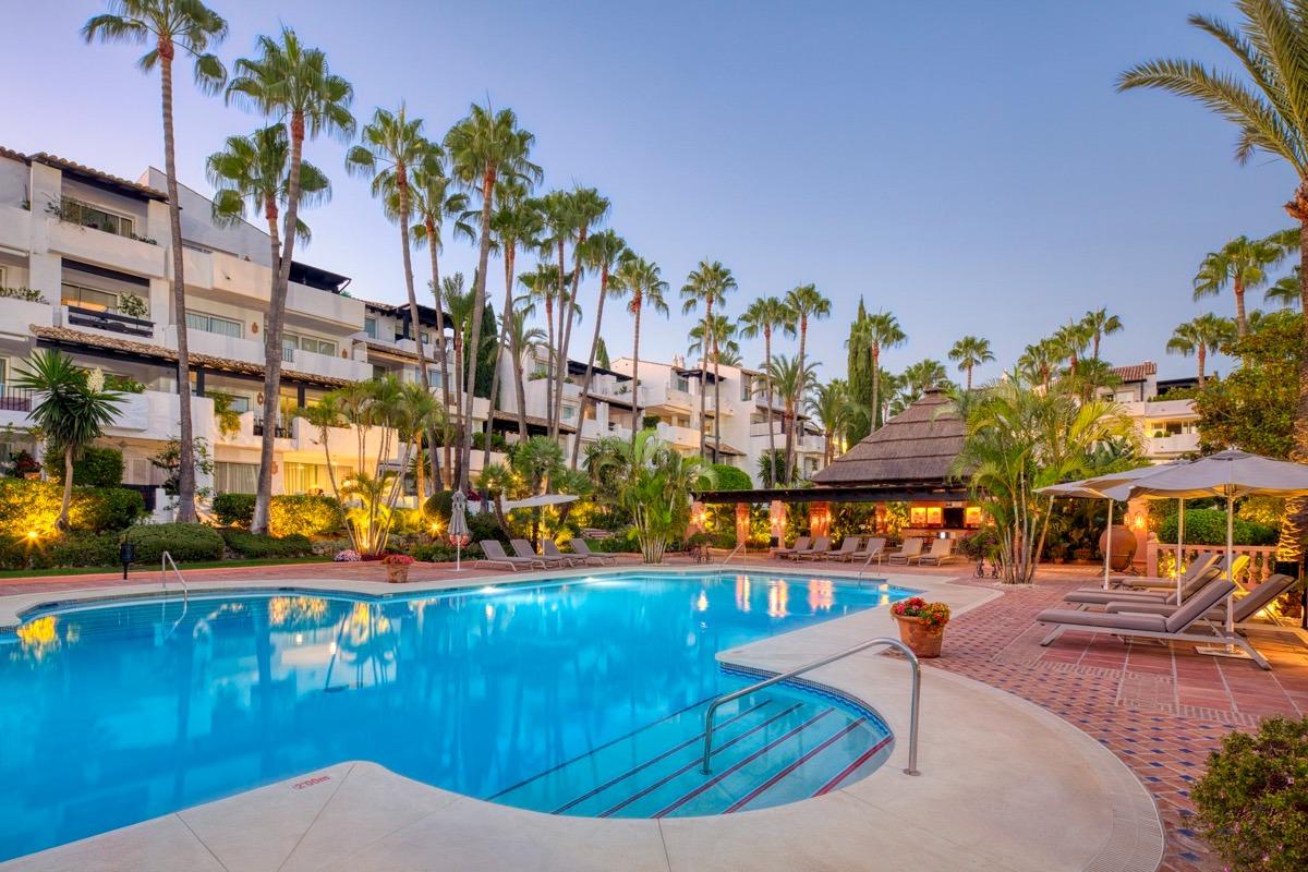 Kürzlich renovierte Erdgeschosswohnung in Golden Mile Marbella
