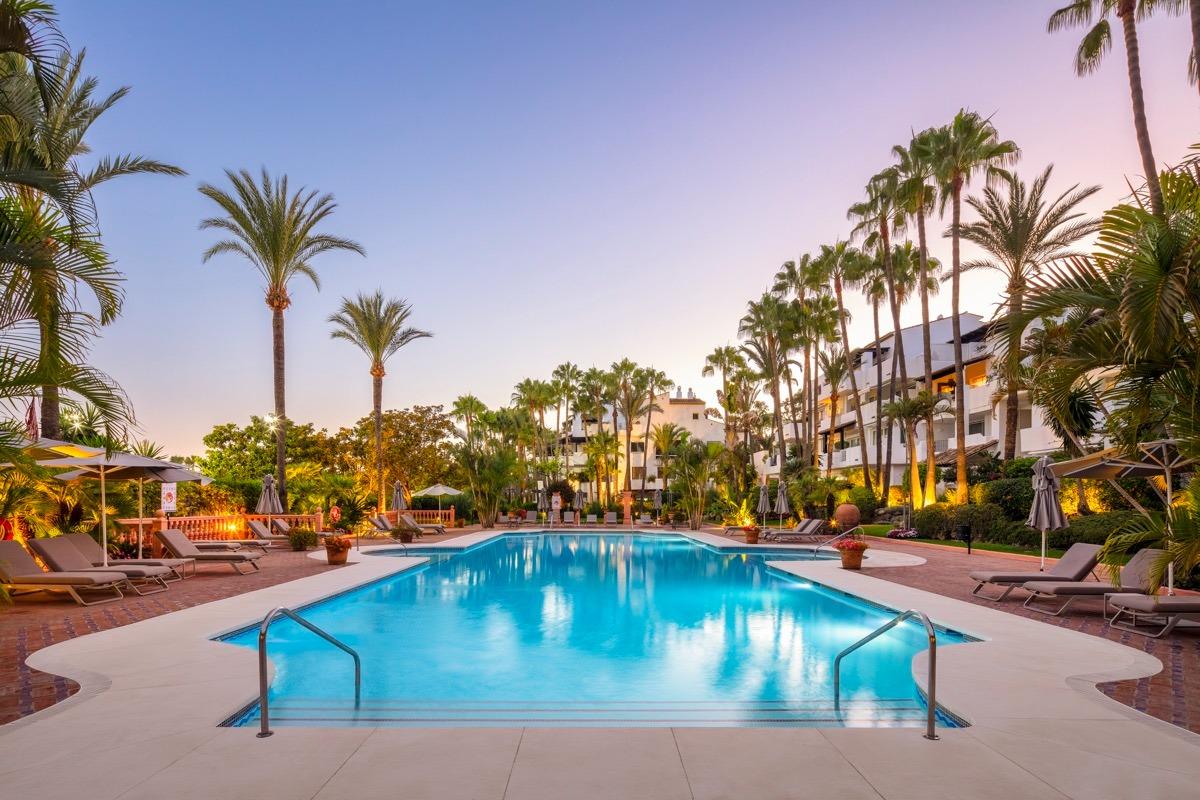 Kürzlich renovierte Erdgeschosswohnung in Golden Mile Marbella