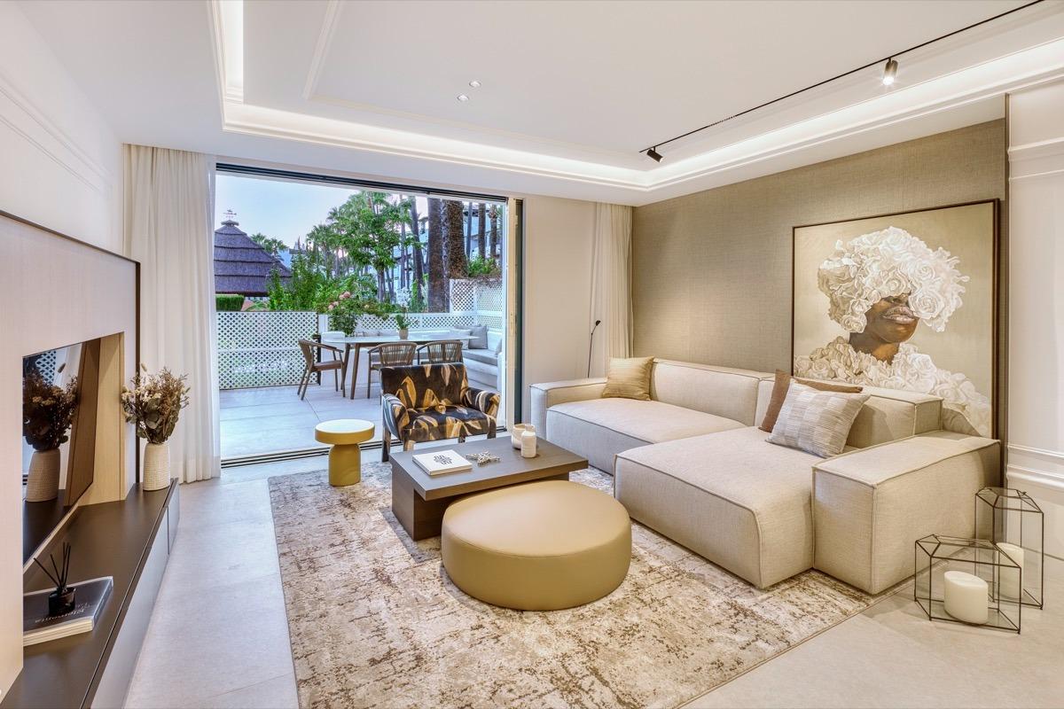 Kürzlich renovierte Erdgeschosswohnung in Golden Mile Marbella