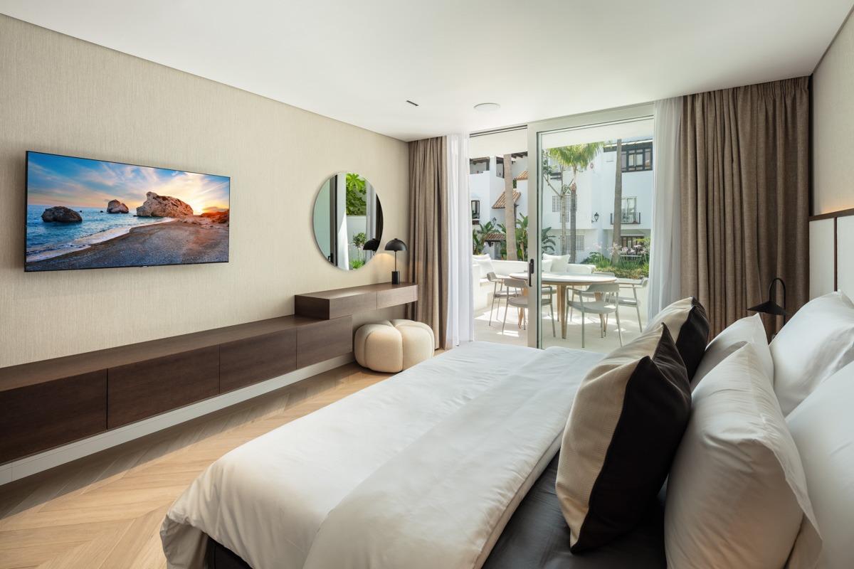 Moderno apartamento en Puente Romano, Marbella