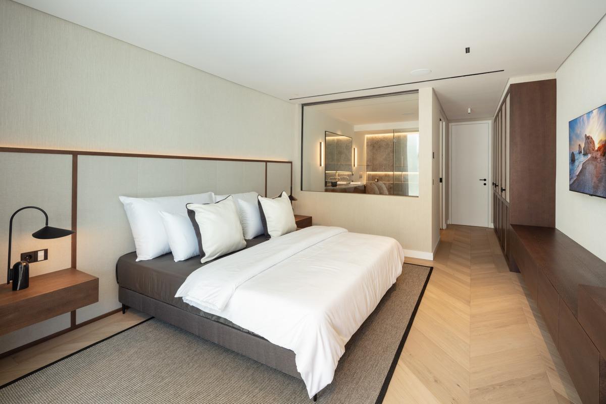 Moderno apartamento en Puente Romano, Marbella