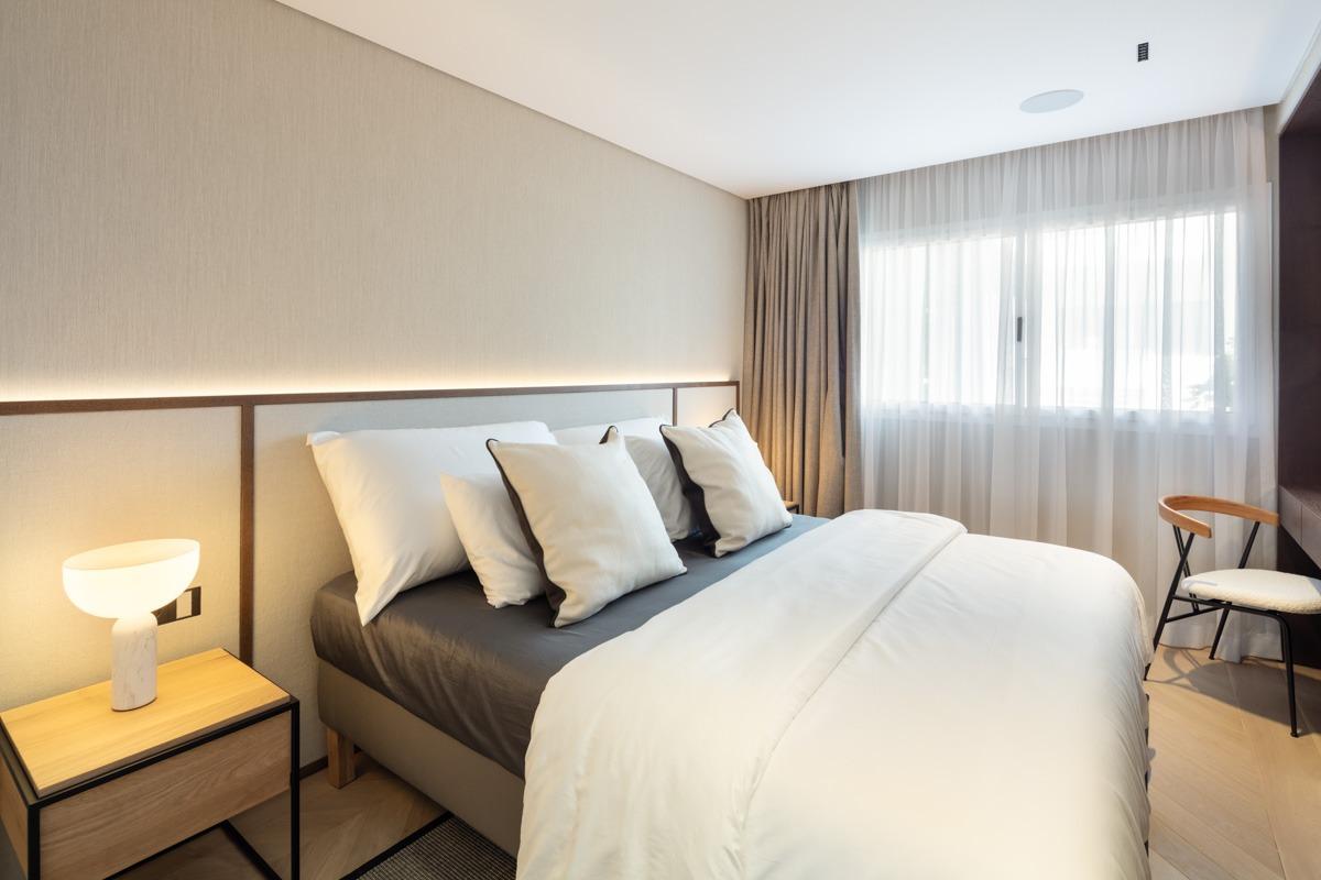 Moderno apartamento en Puente Romano, Marbella