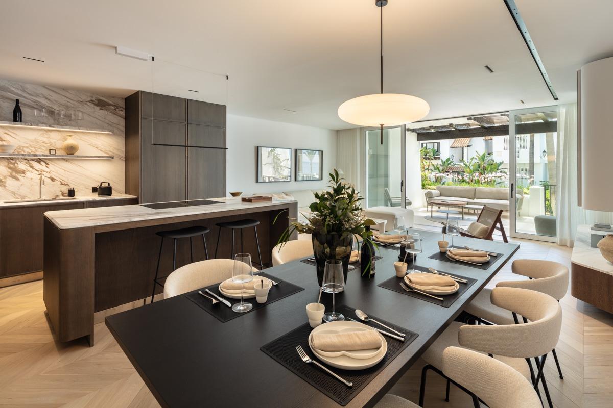 Moderno apartamento en Puente Romano, Marbella