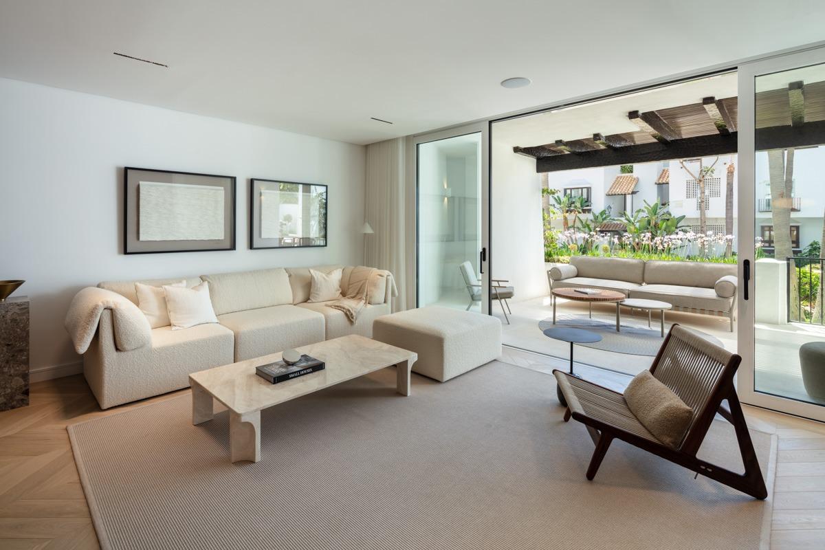 Moderno apartamento en Puente Romano, Marbella