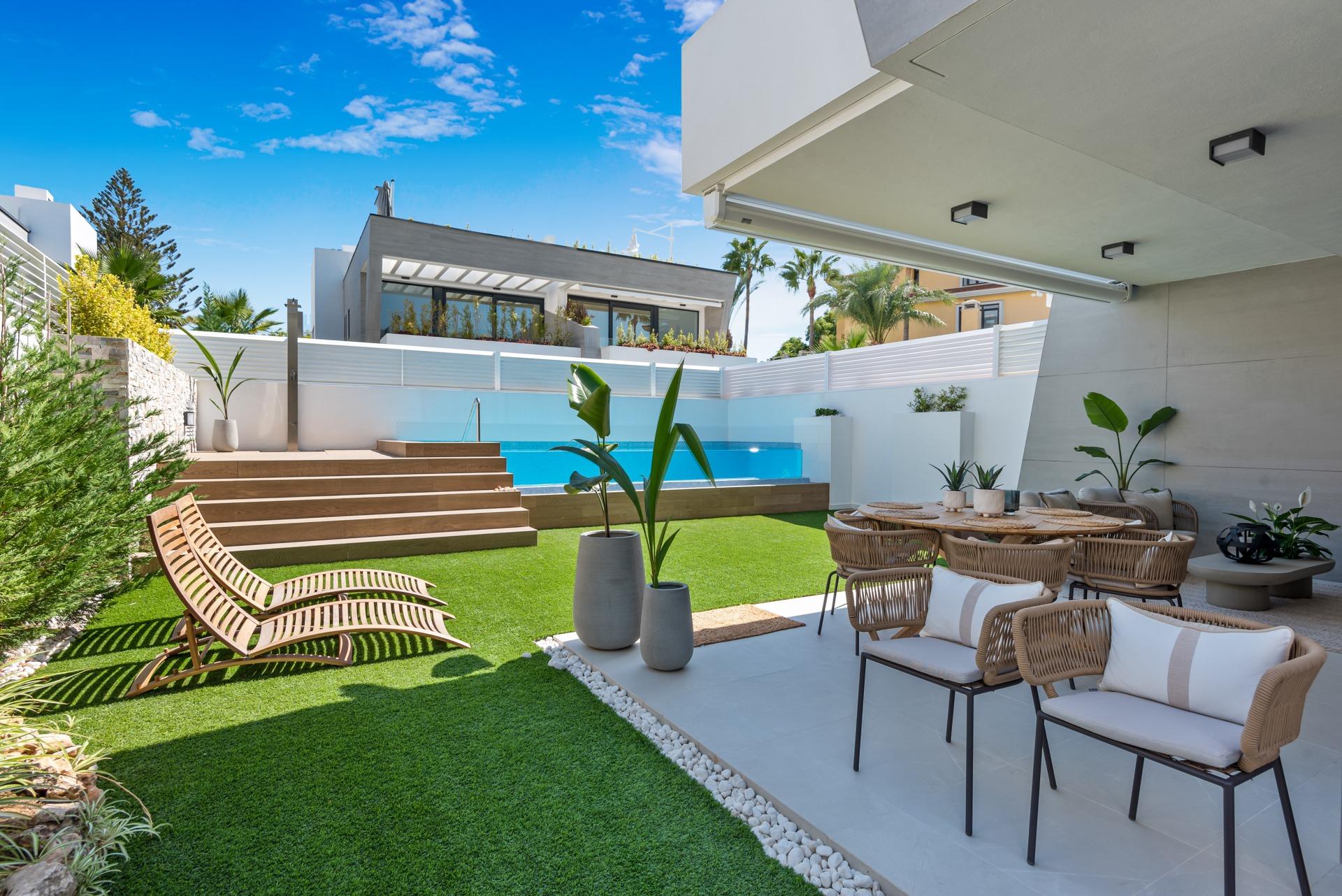 Villa pareada de lujo en Puerto Banús, Marbella