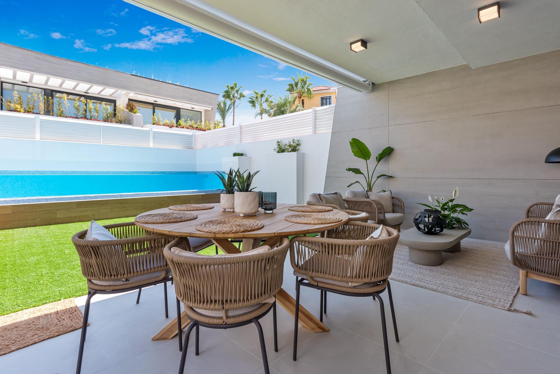 Villa pareada de lujo en Puerto Banús, Marbella