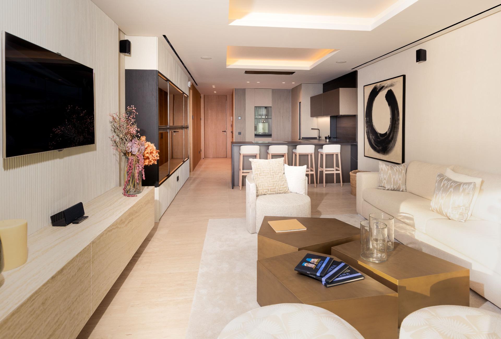 Promoción de viviendas de lujo en primera línea de mar, en Estepona