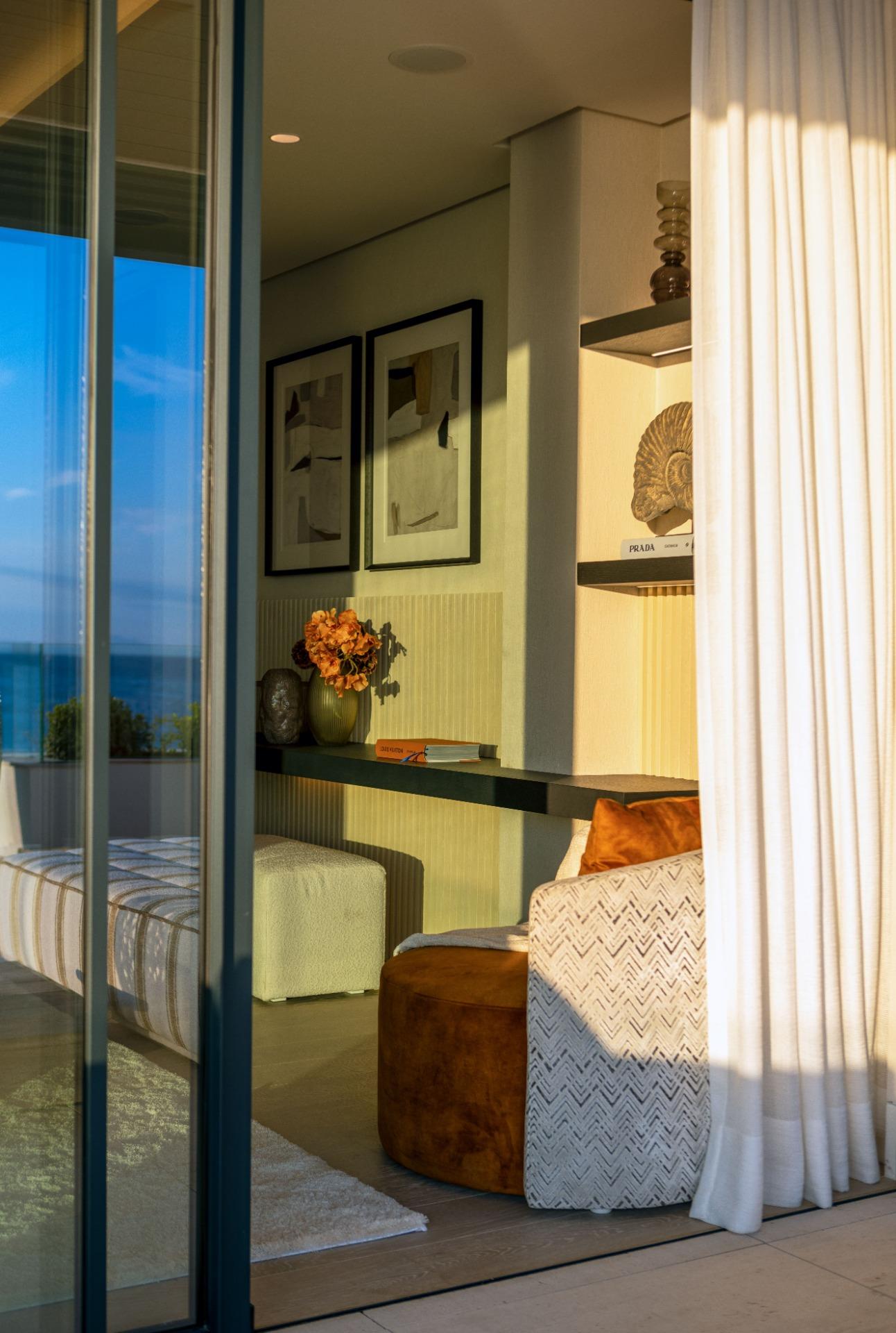 Promoción de viviendas de lujo en primera línea de mar, en Estepona