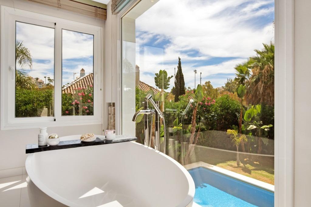 Villa reformada en Nueva Andalucía, Marbella