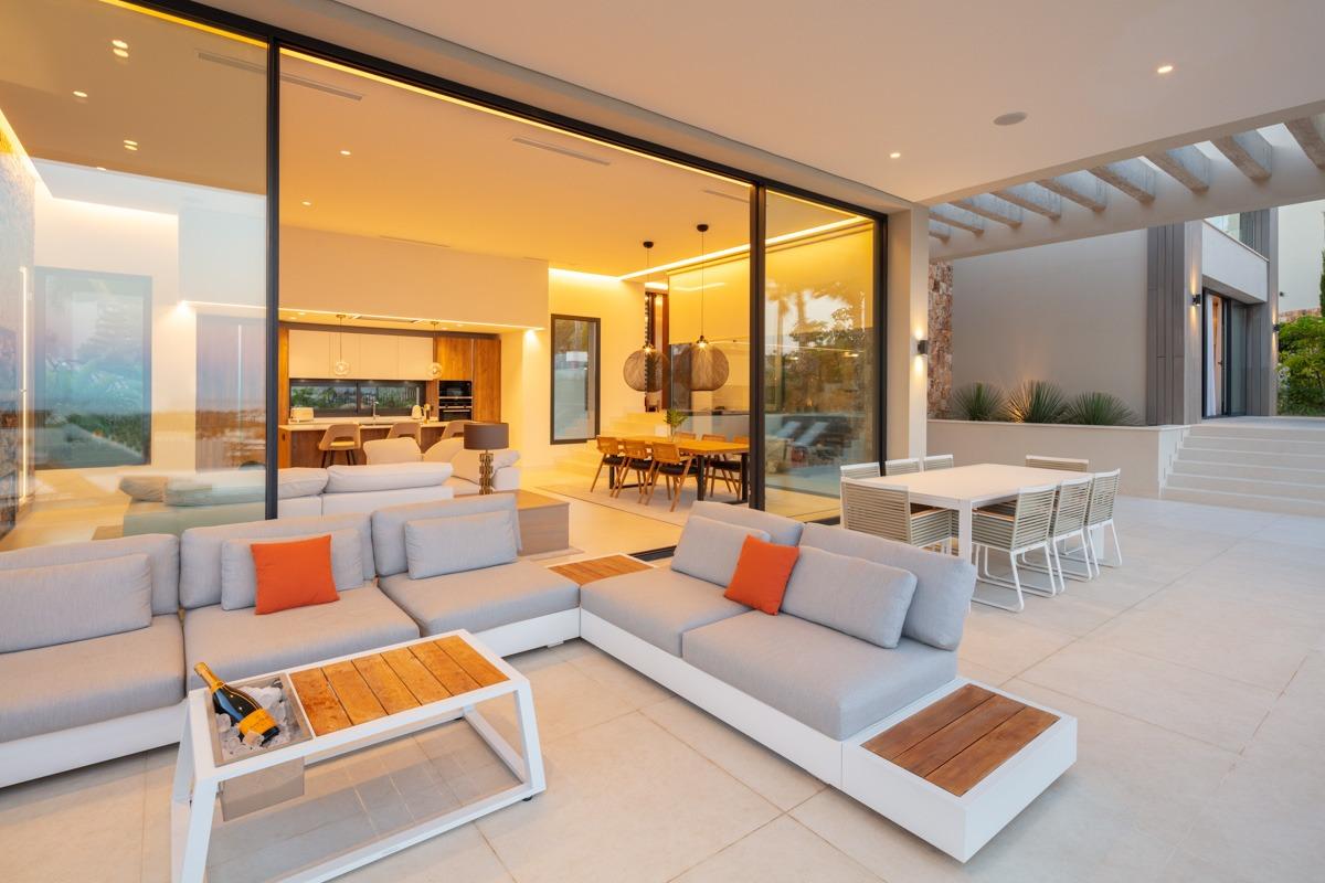 Villa de lujo en el Valle del Golf de Nueva Andalucía, Marbella