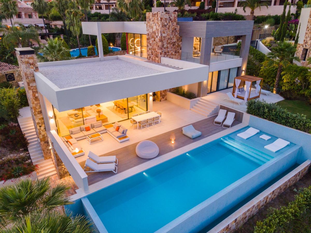 Villa de lujo en el Valle del Golf de Nueva Andalucía, Marbella