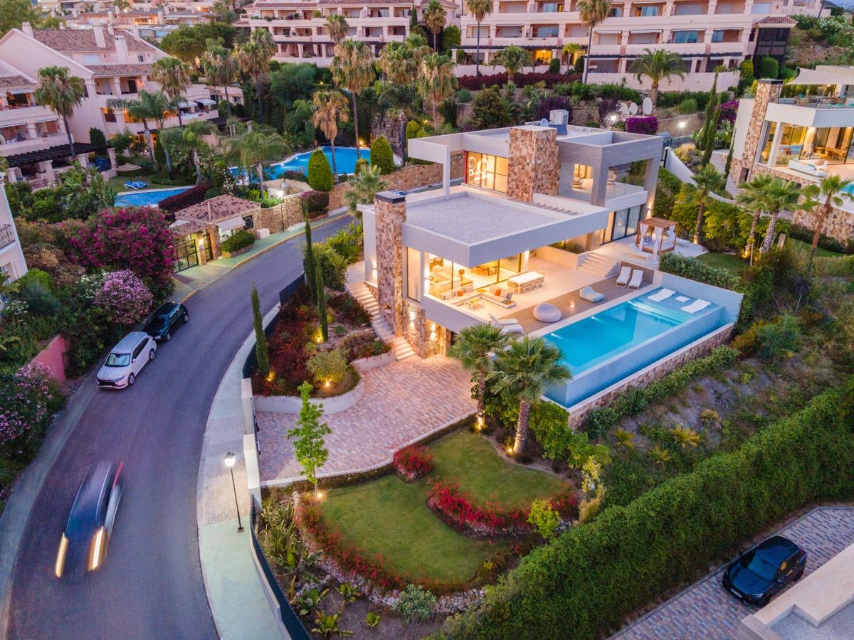 Villa de lujo en el Valle del Golf de Nueva Andalucía, Marbella