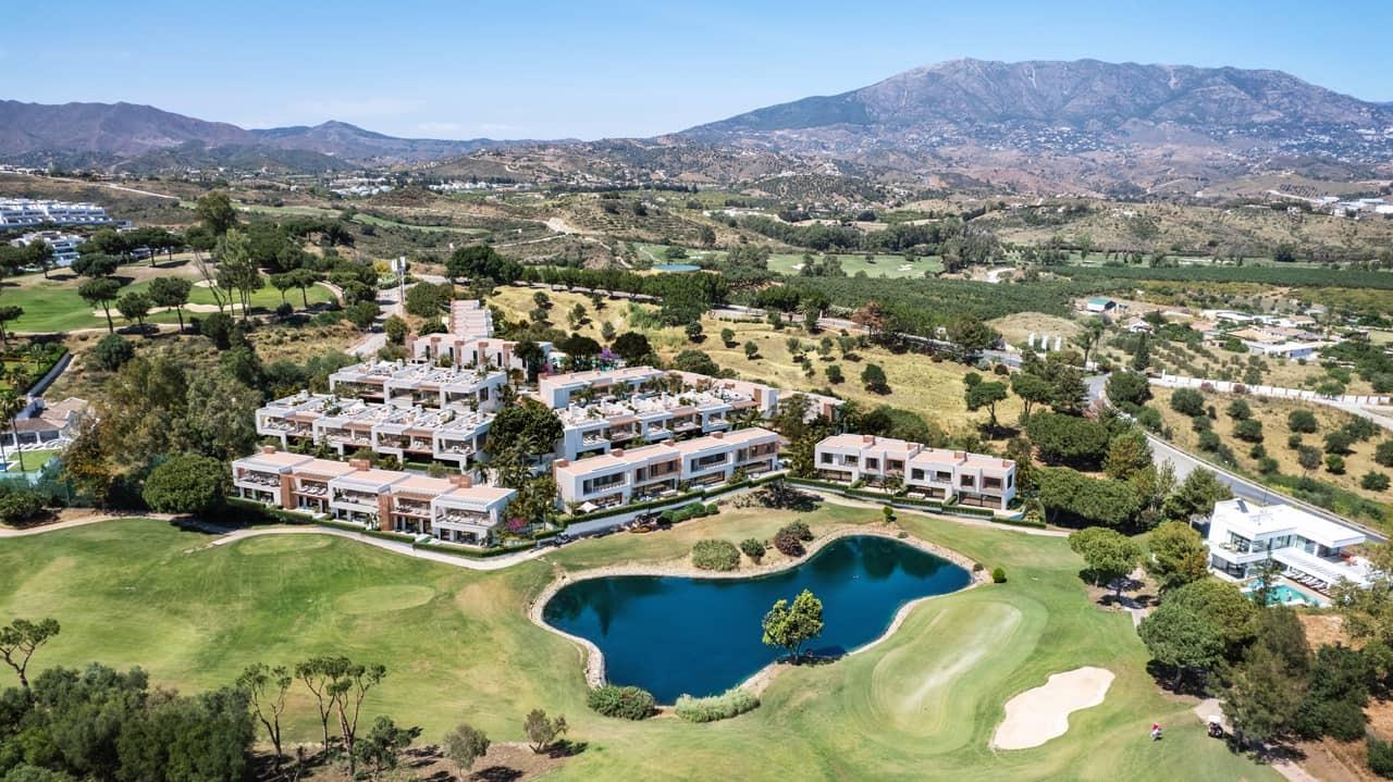 Promoción de adosados en La Cala Golf, Mijas