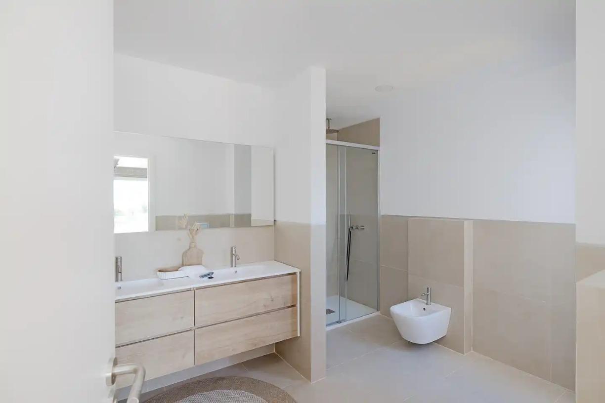 Promoción de apartamentos en Casares Costa