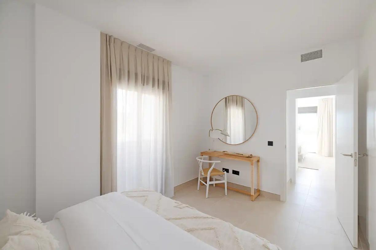 Promoción de apartamentos en Casares Costa