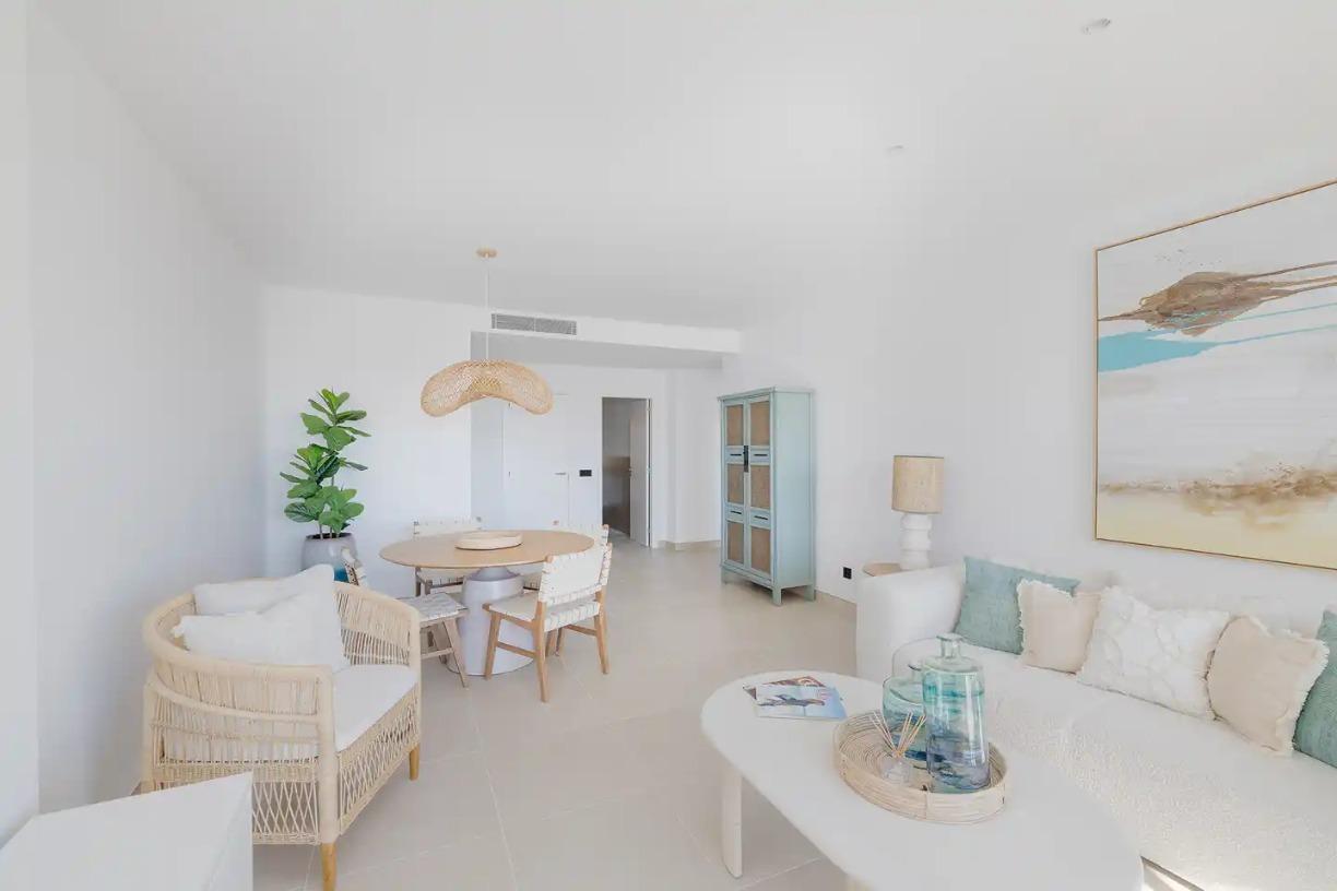 Promoción de apartamentos en Casares Costa