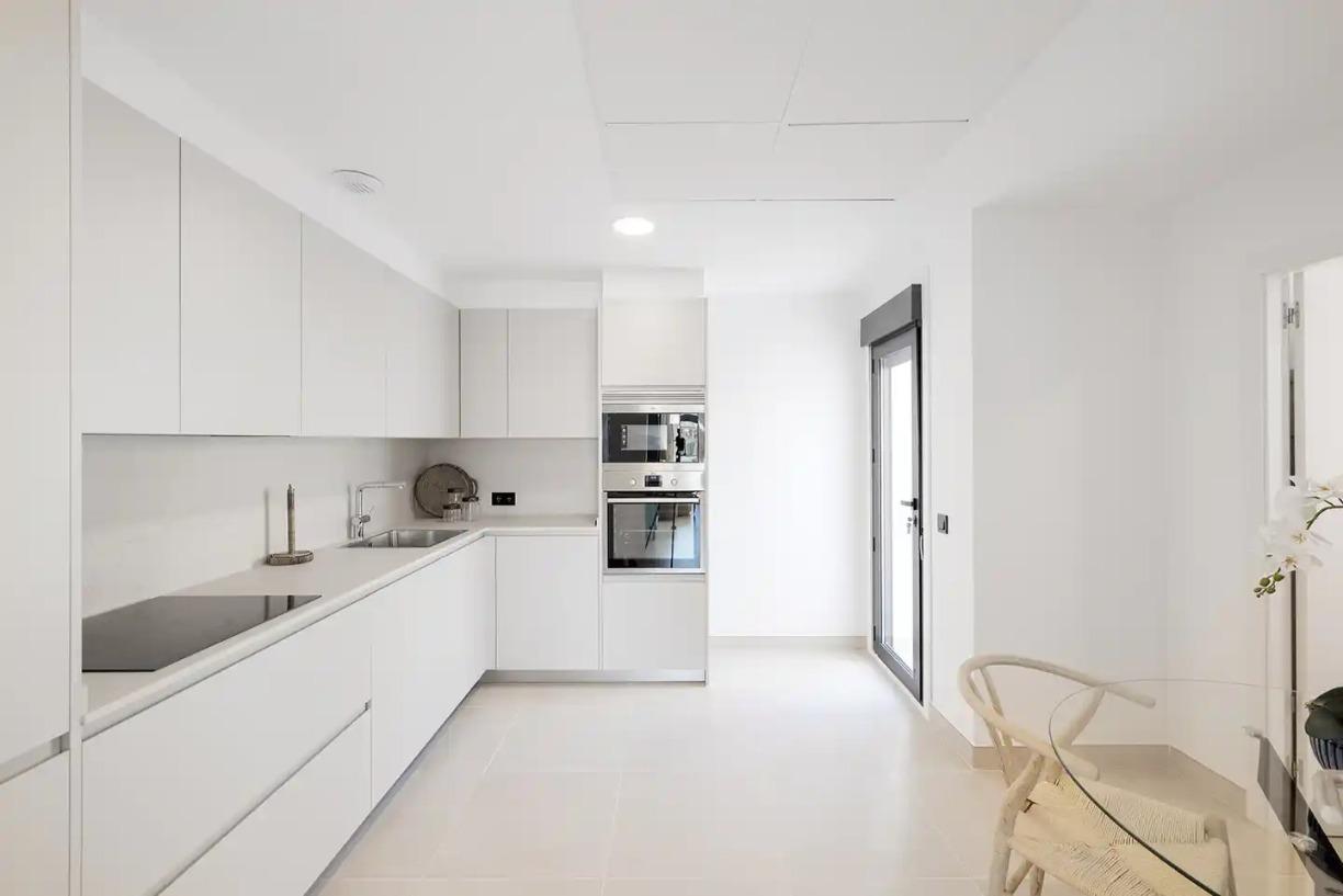 Promoción de apartamentos en Casares Costa