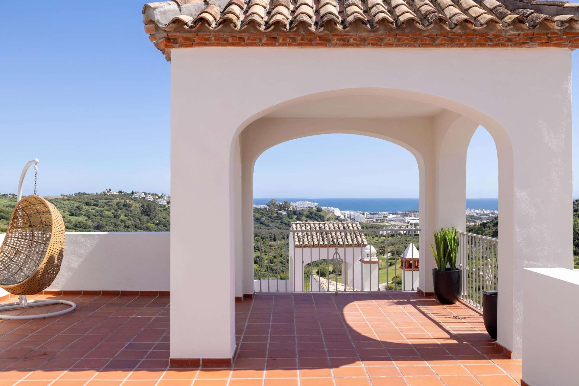 Promoción de adosados en Azata Golf, Estepona