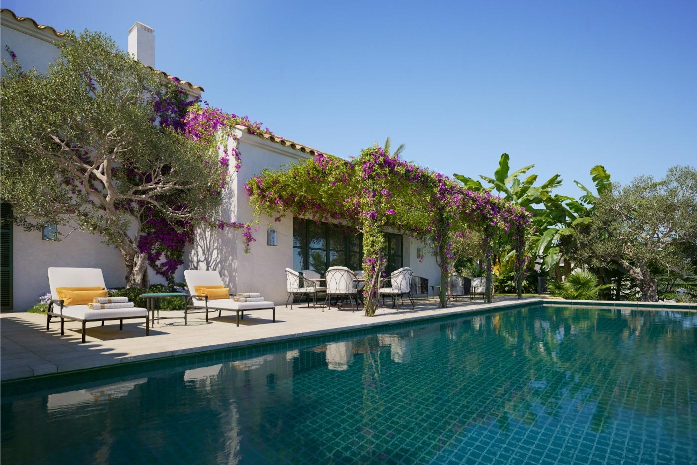 Promoción de adosados y villas en Finca Cortesin, Casares