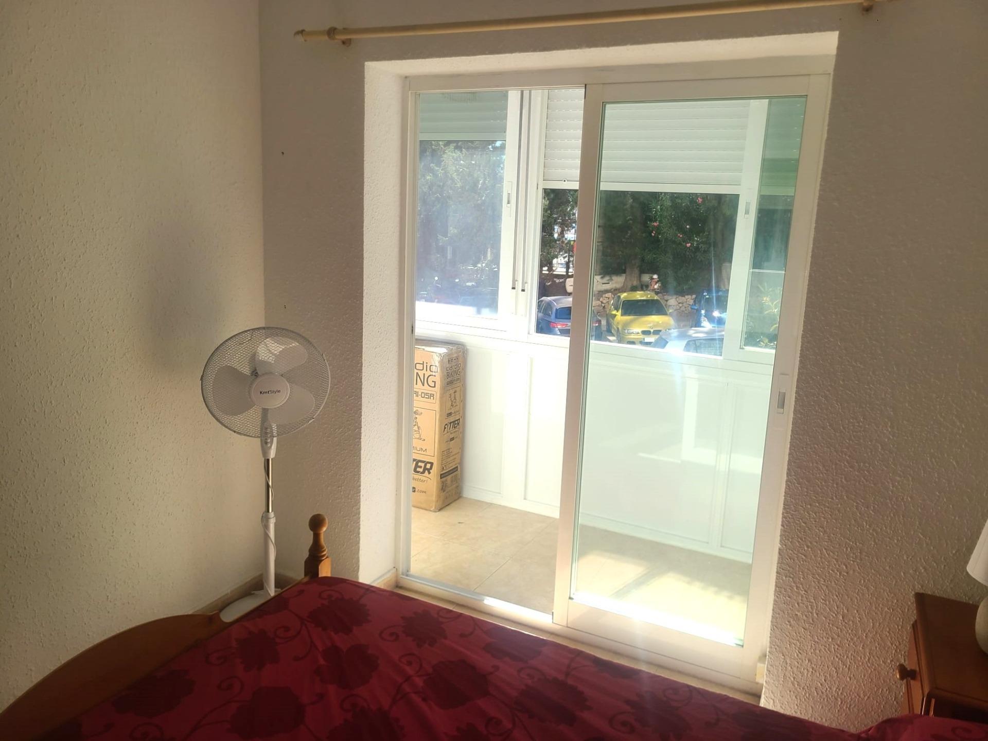 Apartamento en primera línea de playa en Calahonda