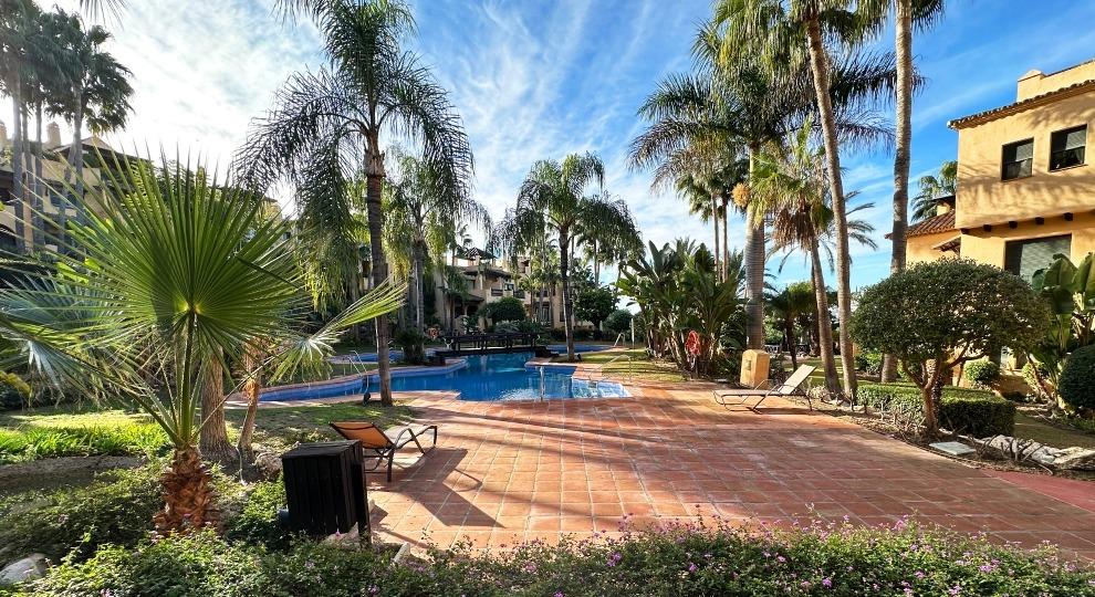 Apartamento en el Campanario Golf, Estepona