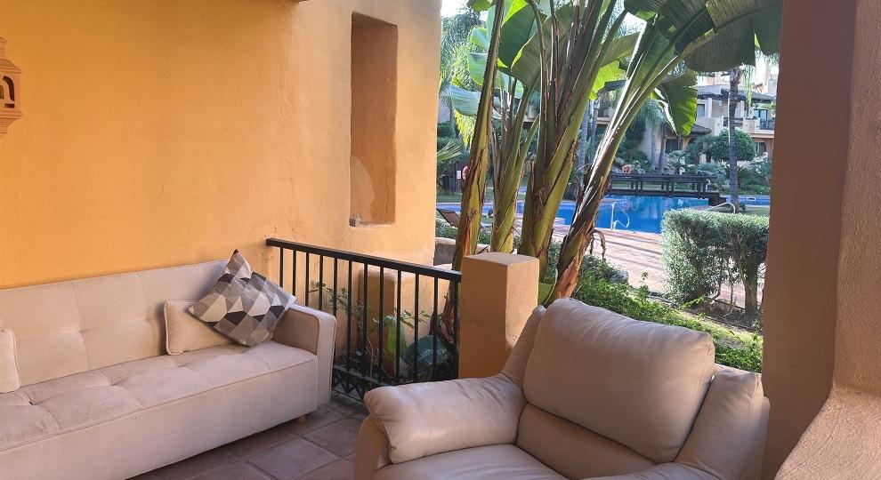 Apartamento en el Campanario Golf, Estepona
