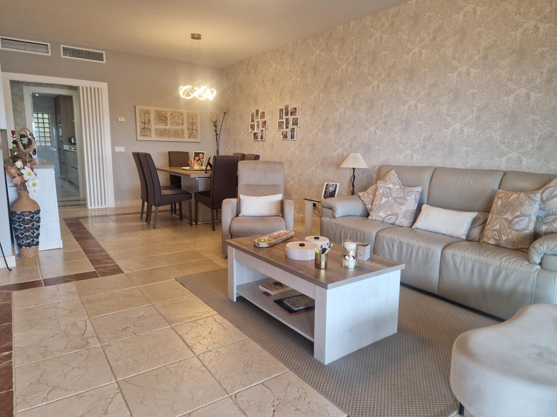 Apartamento con vistas al mar en Estepona
