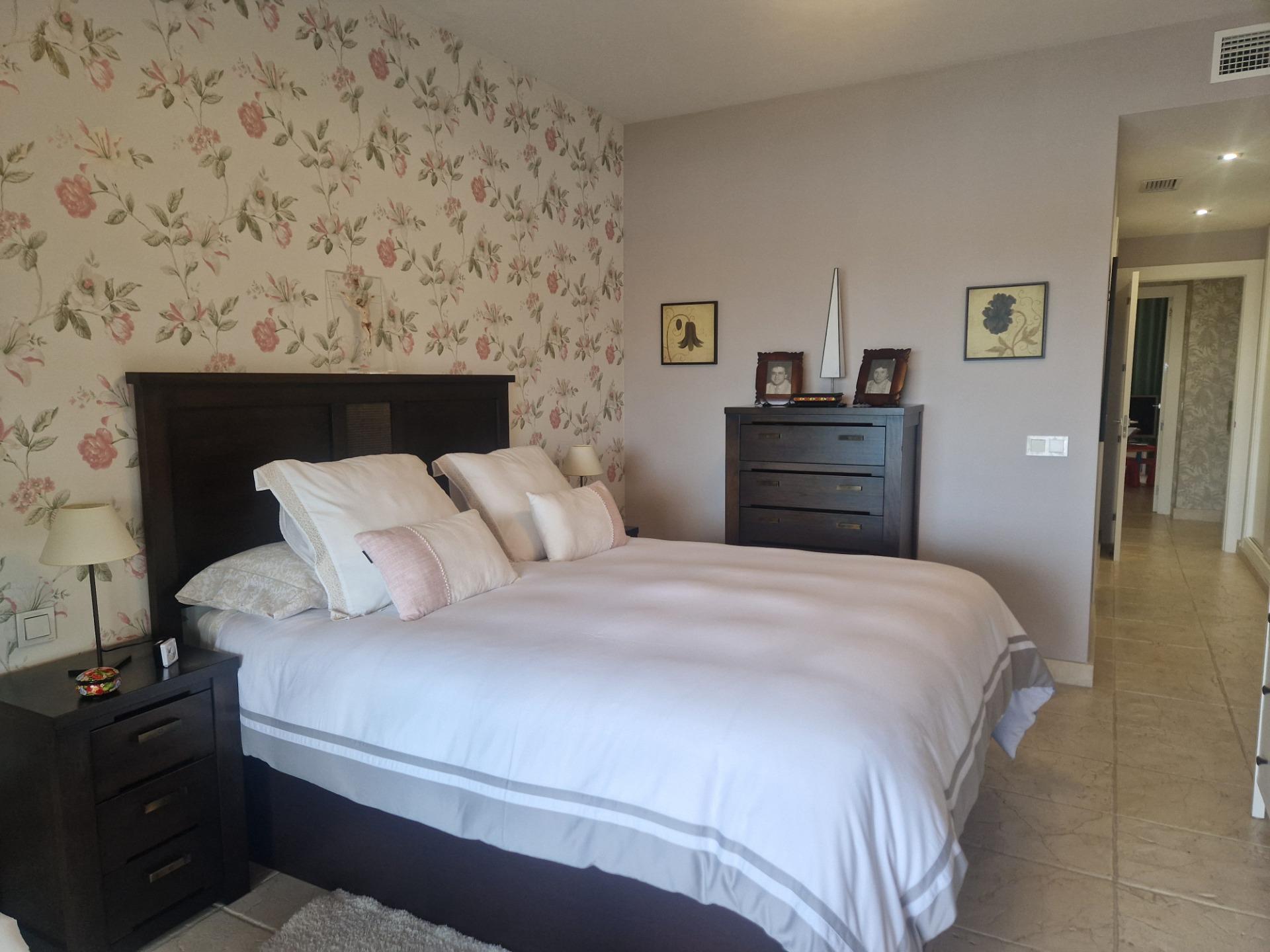 Apartamento con vistas al mar en Estepona