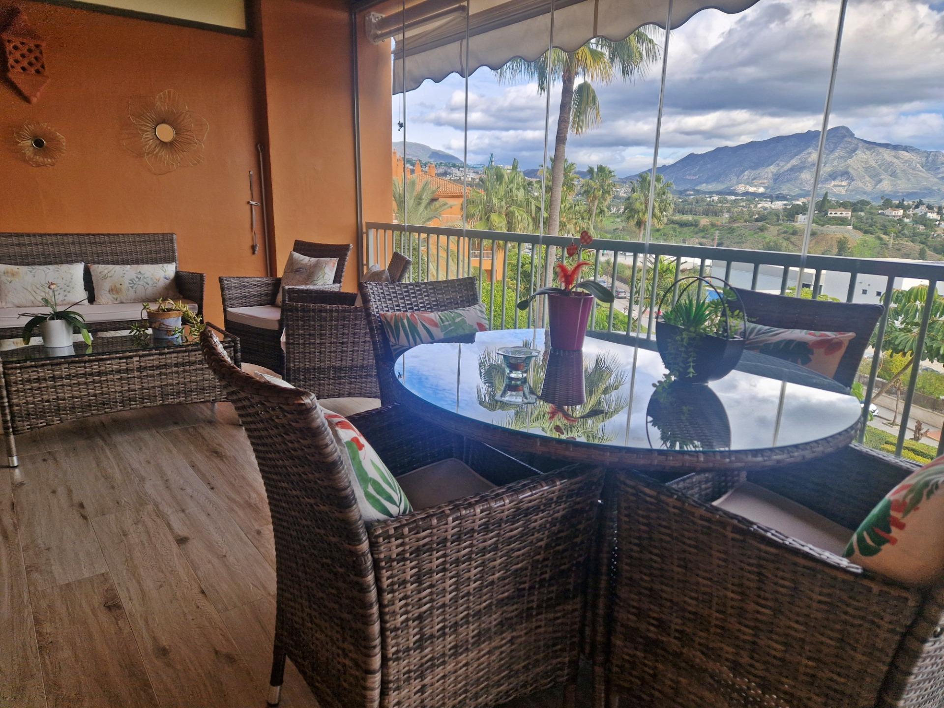 Apartamento con vistas al mar en Estepona