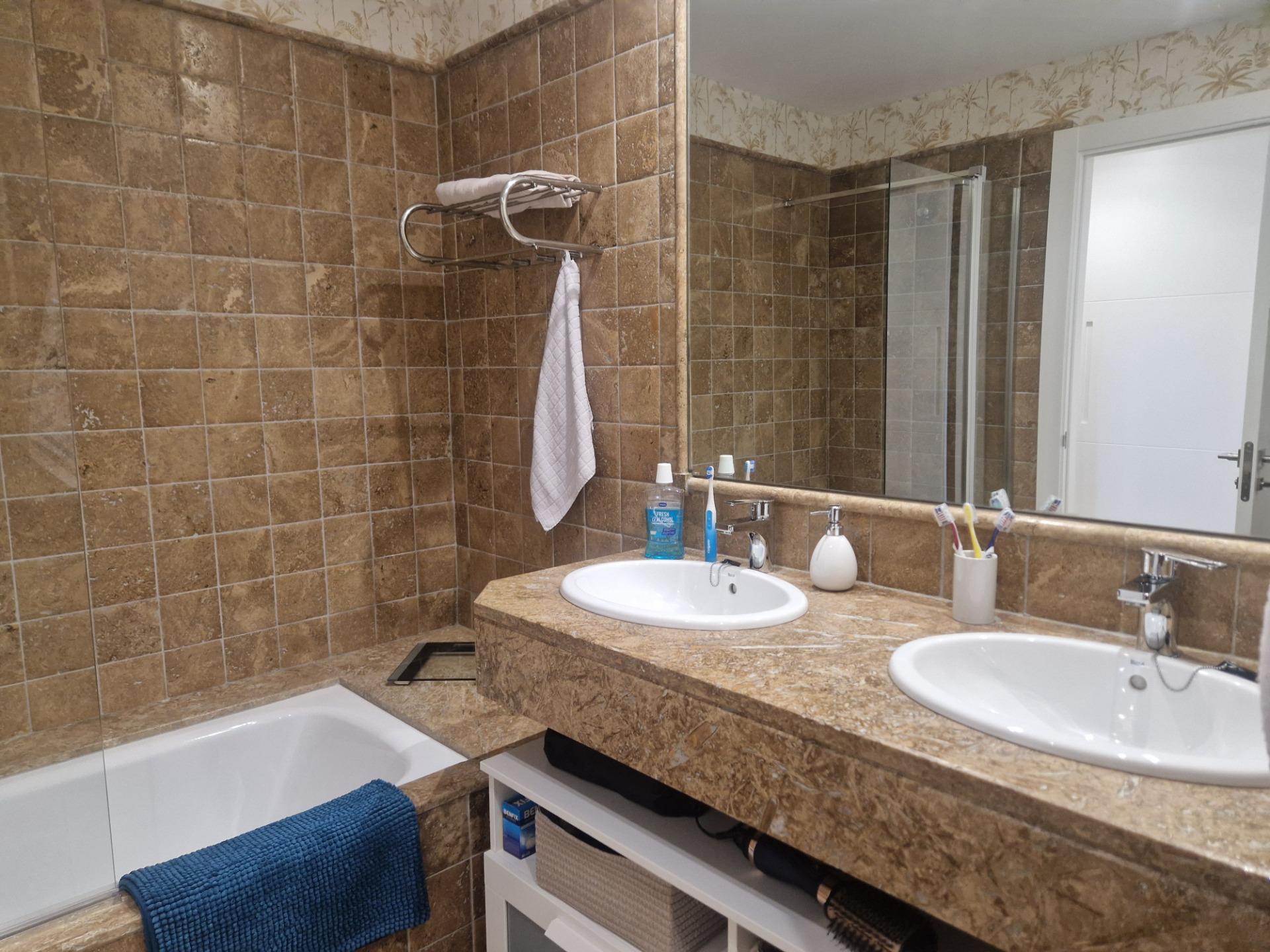 Apartamento con vistas al mar en Estepona