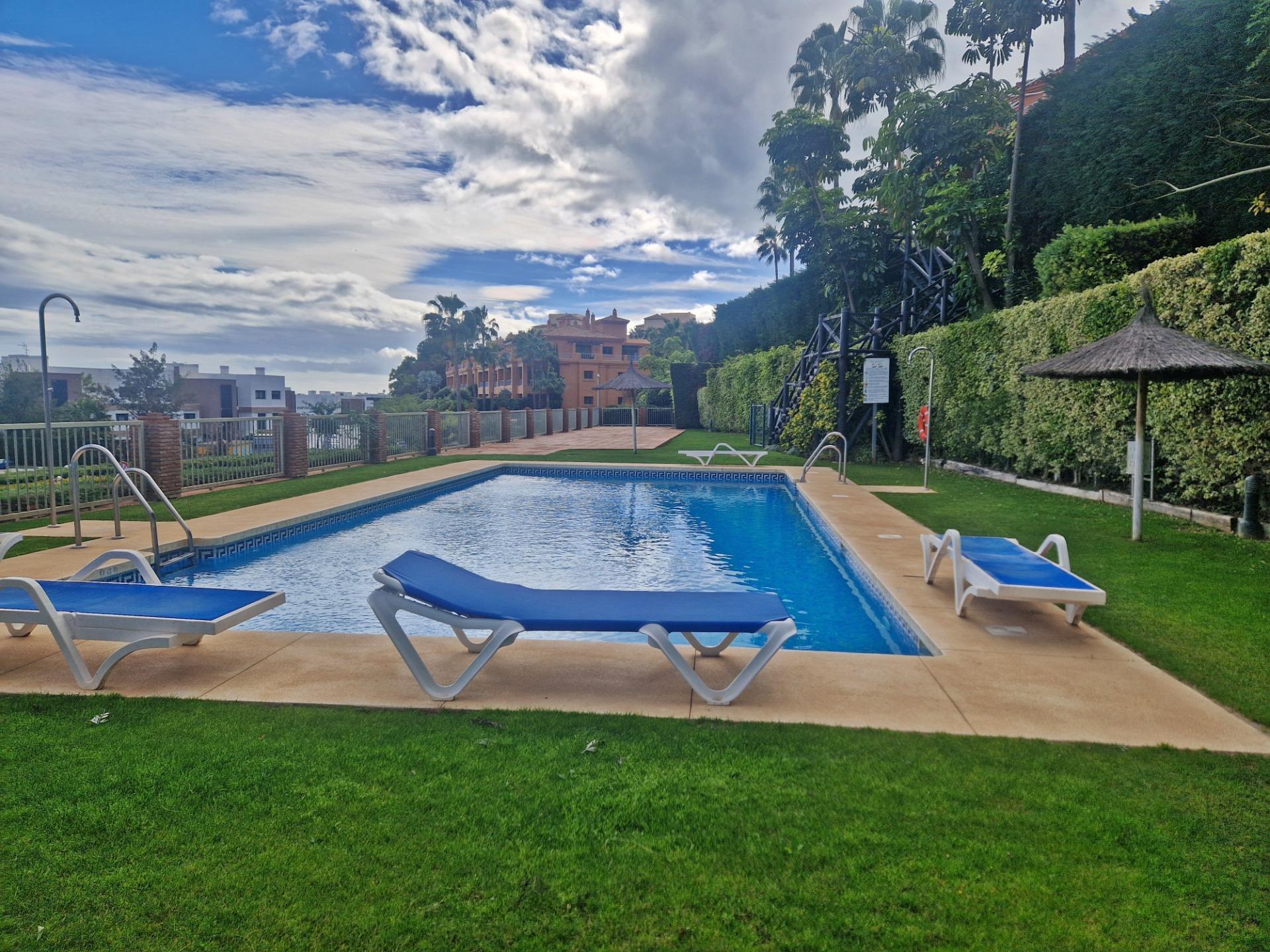 Apartamento con vistas al mar en Estepona