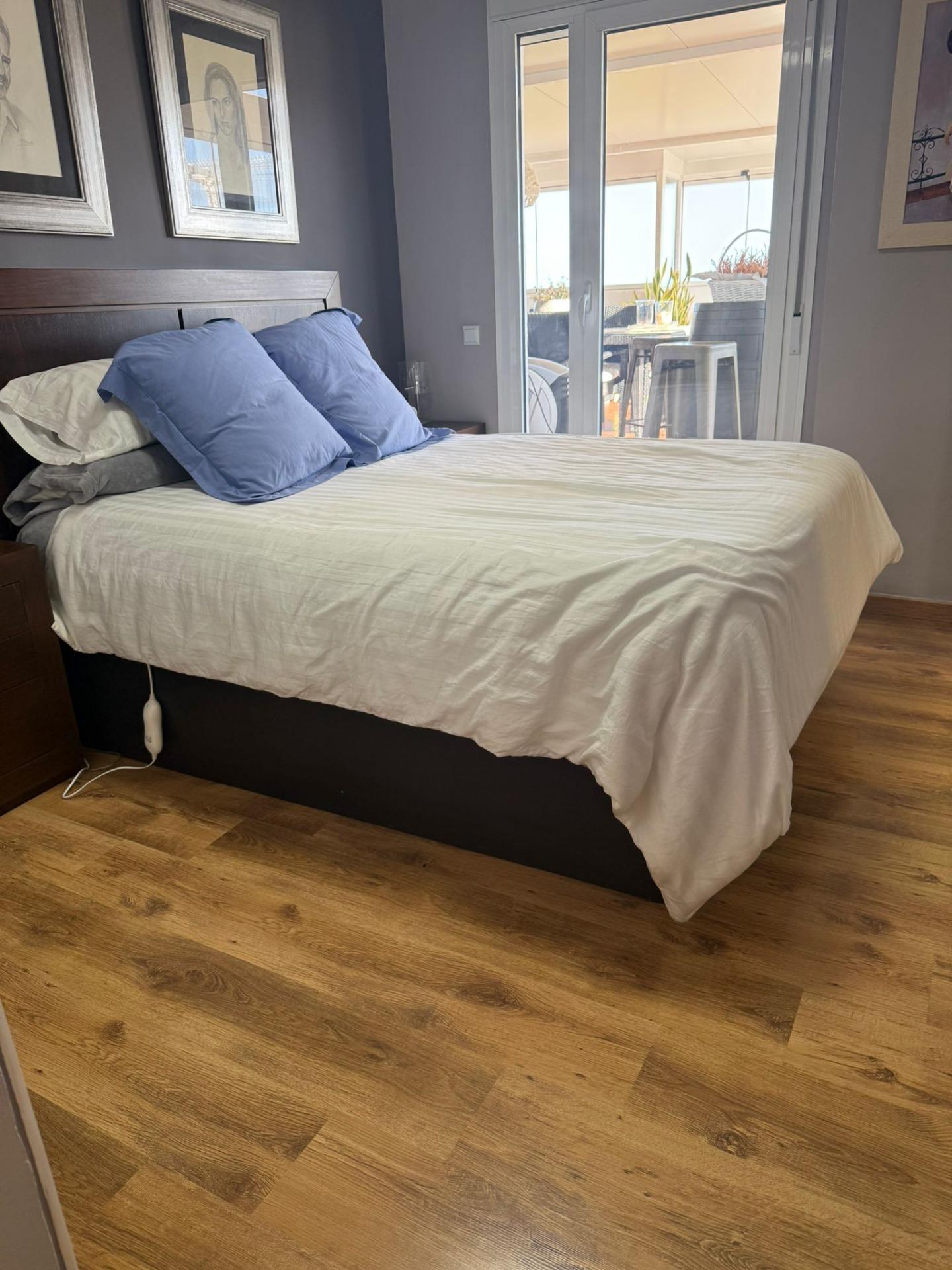 Ático exclusivo con amplia terraza y vistas al mar en Benalmádena