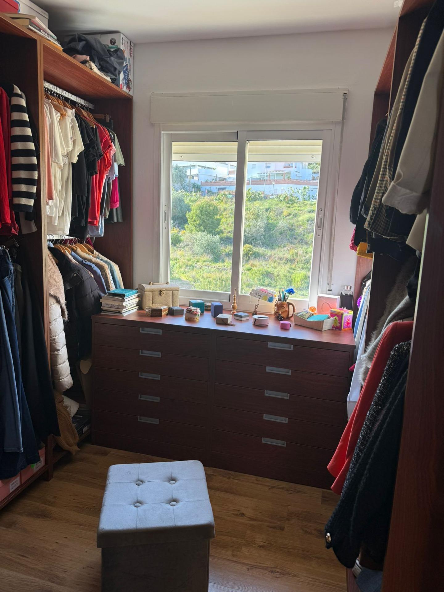 Ático exclusivo con amplia terraza y vistas al mar en Benalmádena