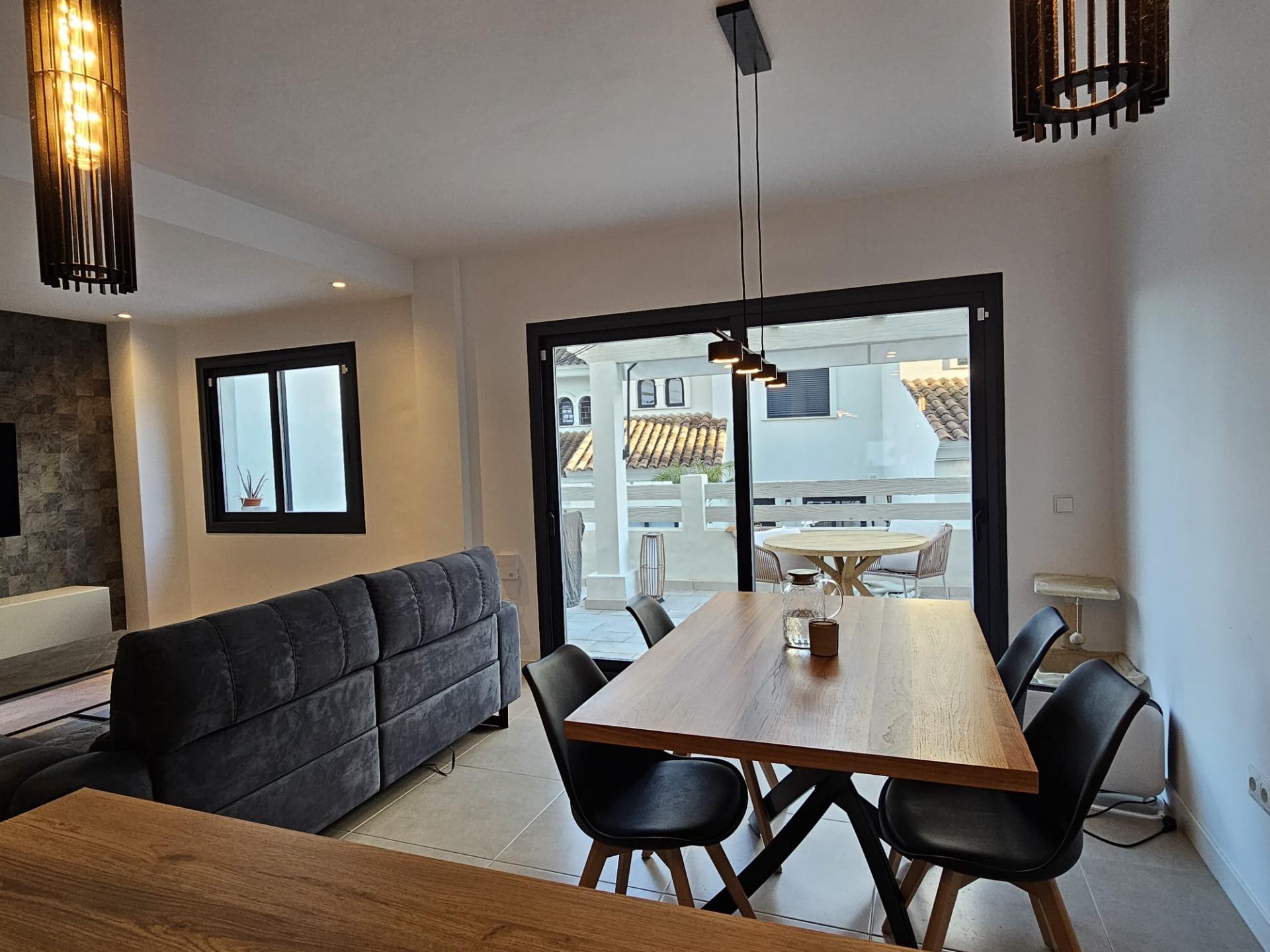 Exclusiva vivienda con solárium, amplias terrazas y garaje privado en El Paraíso