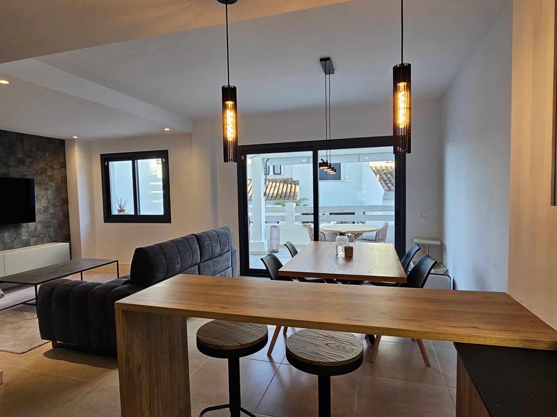 Exclusiva vivienda con solárium, amplias terrazas y garaje privado en El Paraíso