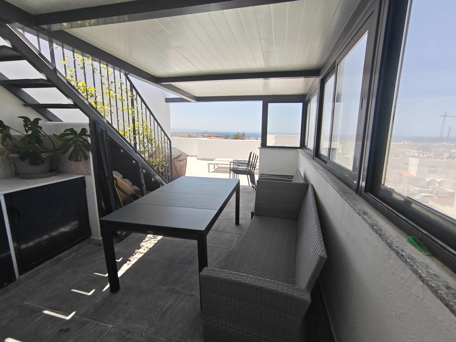 Ático Dúplex de Obra Nueva Exclusivo en Tarifa con Vistas al Mar