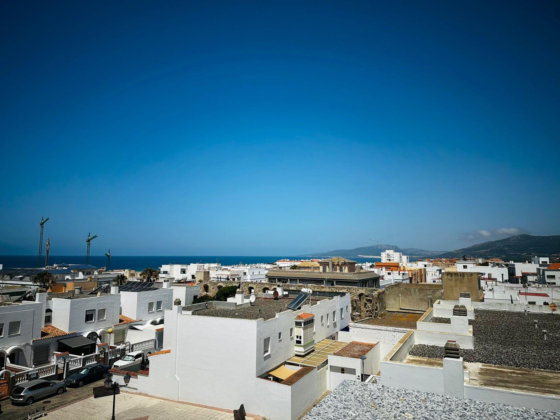 Ático Dúplex de Obra Nueva Exclusivo en Tarifa con Vistas al Mar