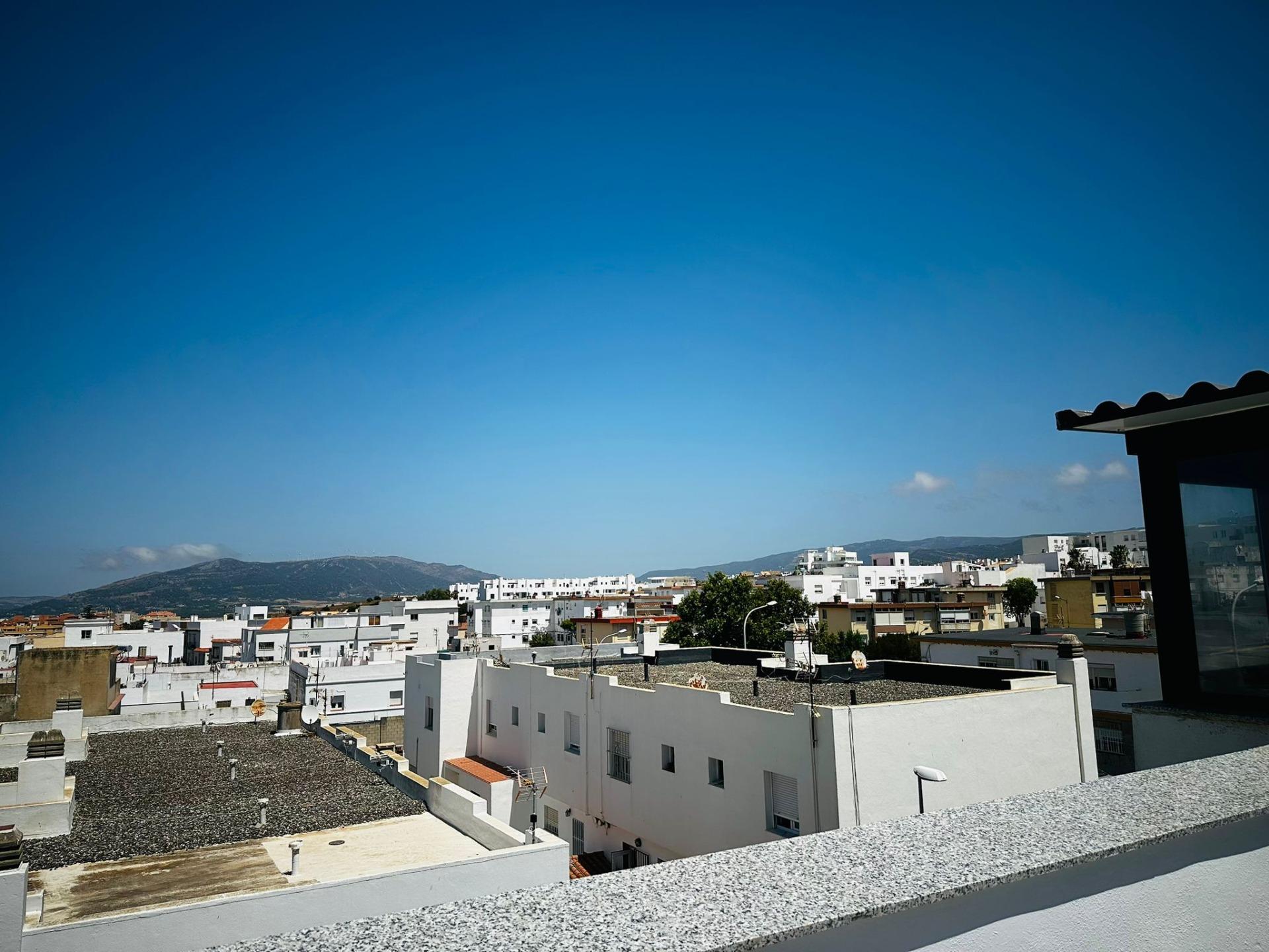 Ático Dúplex de Obra Nueva Exclusivo en Tarifa con Vistas al Mar