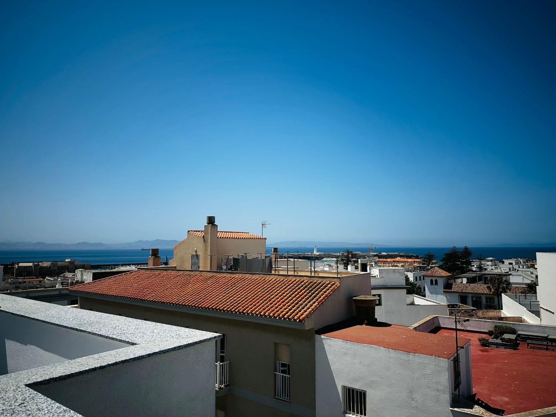 Ático Dúplex de Obra Nueva Exclusivo en Tarifa con Vistas al Mar