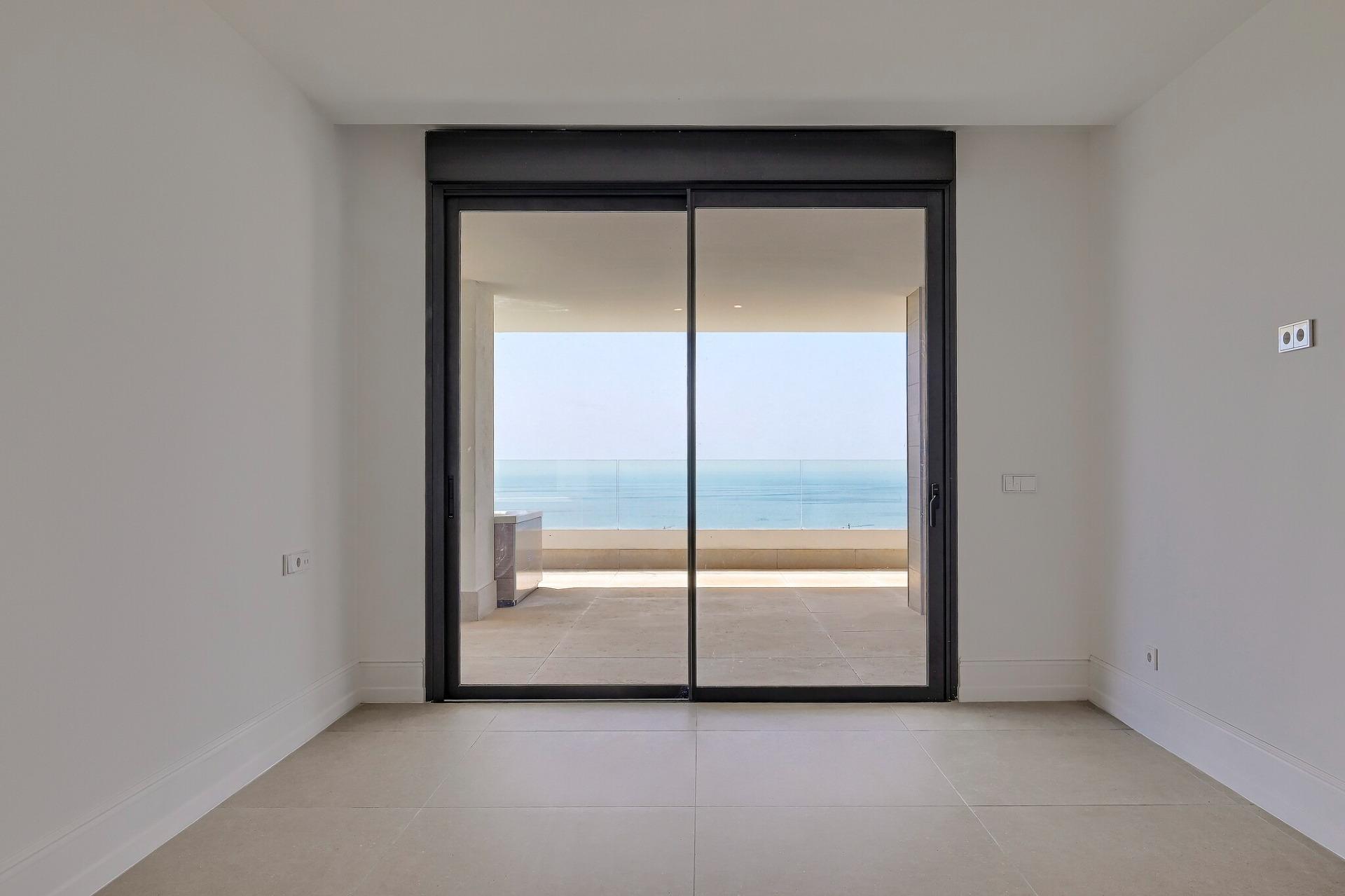 Piso de 3 dormitorios recién terminado con espectaculares vistas al mar