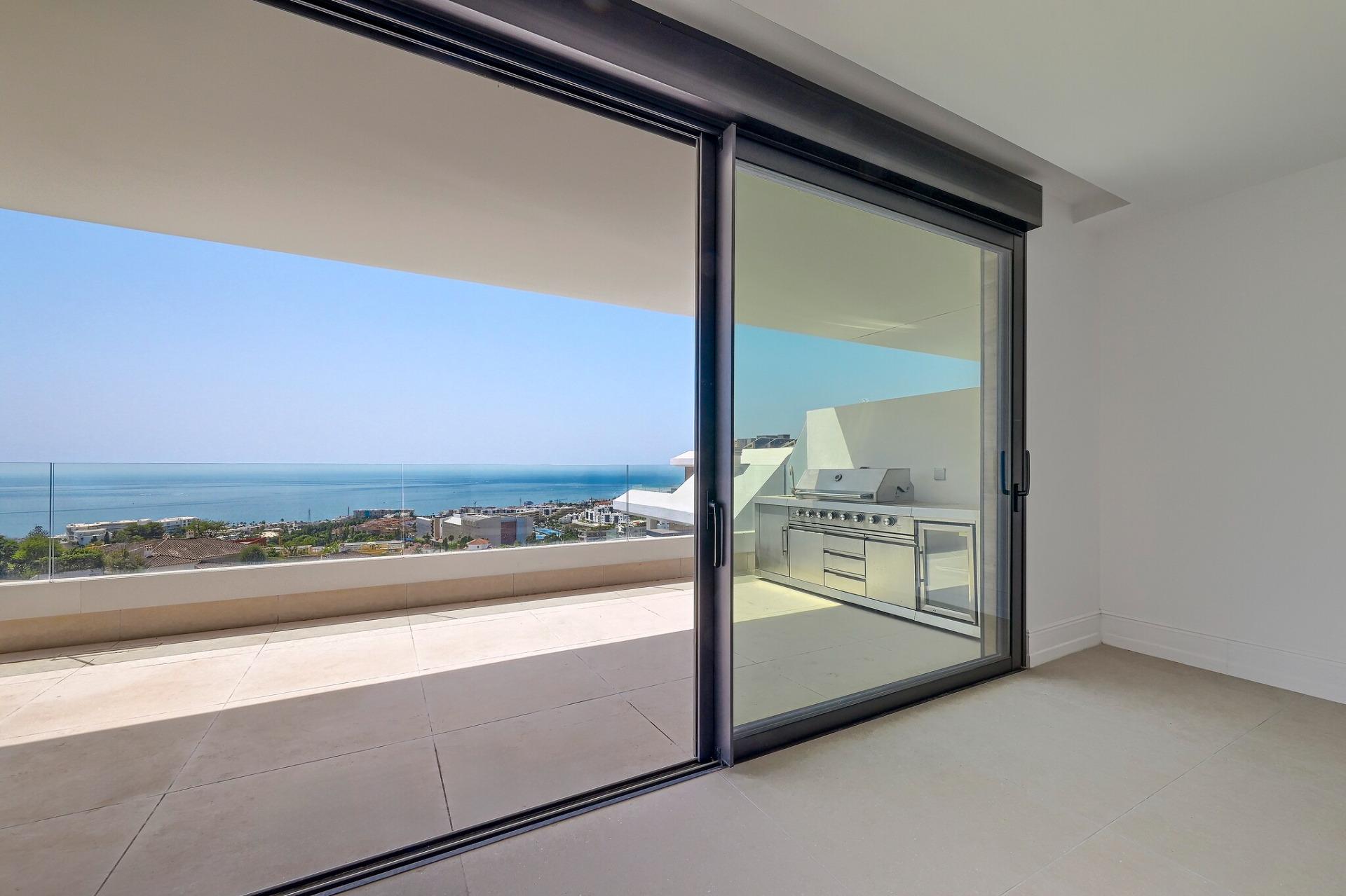 Piso de 3 dormitorios recién terminado con espectaculares vistas al mar