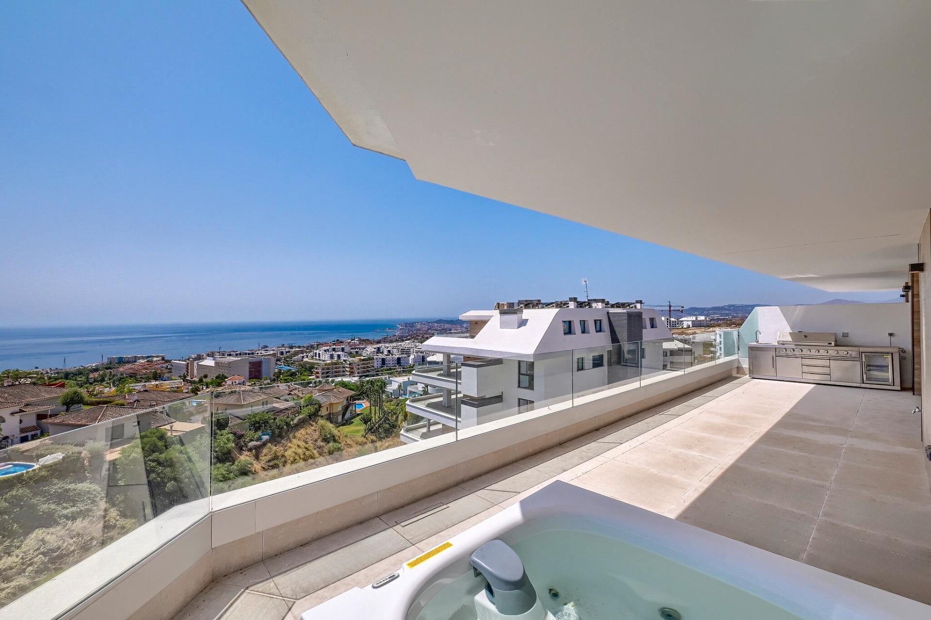 Piso de 3 dormitorios recién terminado con espectaculares vistas al mar