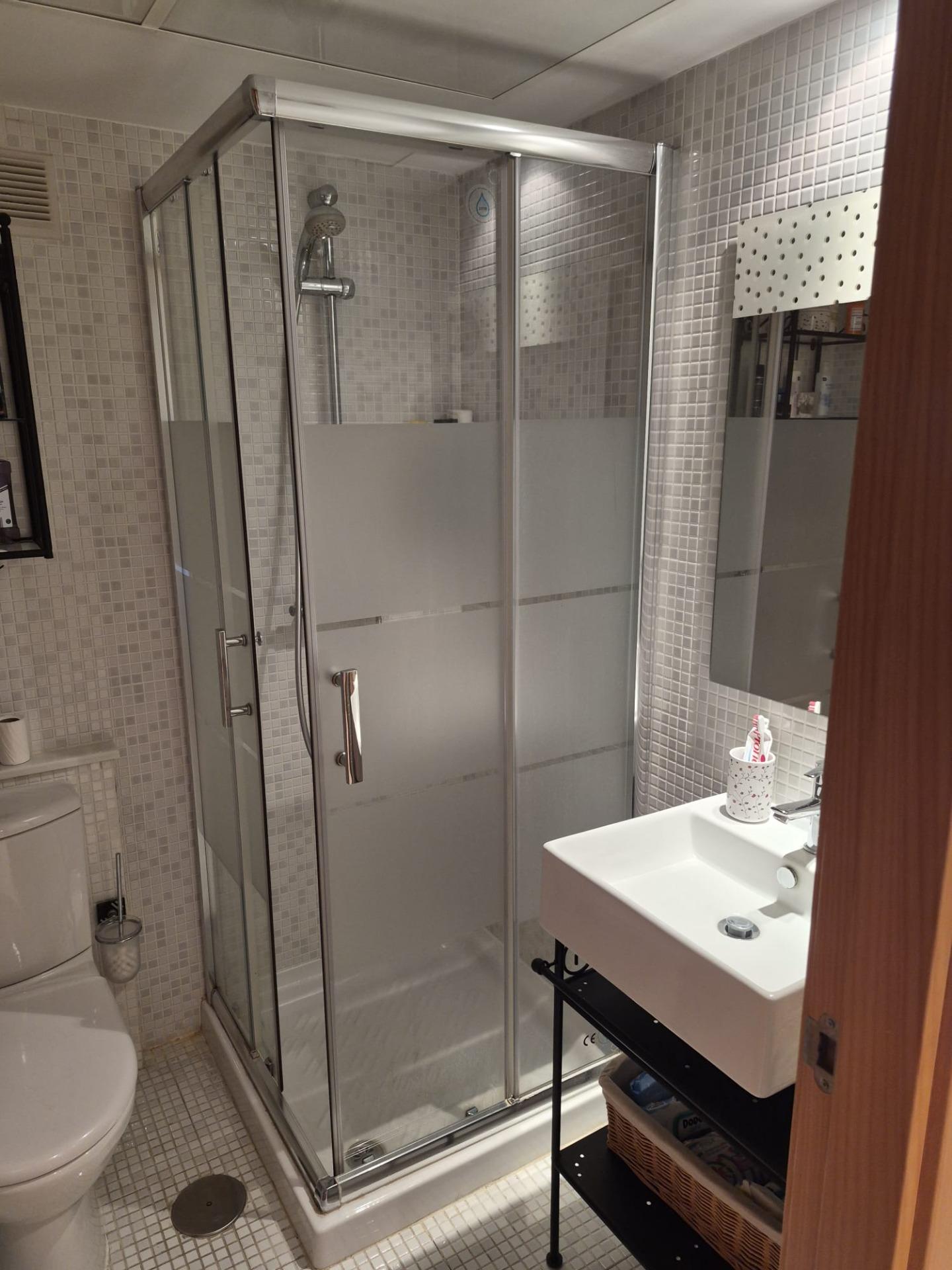 Vivienda de 2 dormitorios con gran terraza, garaje y trastero en Mijas