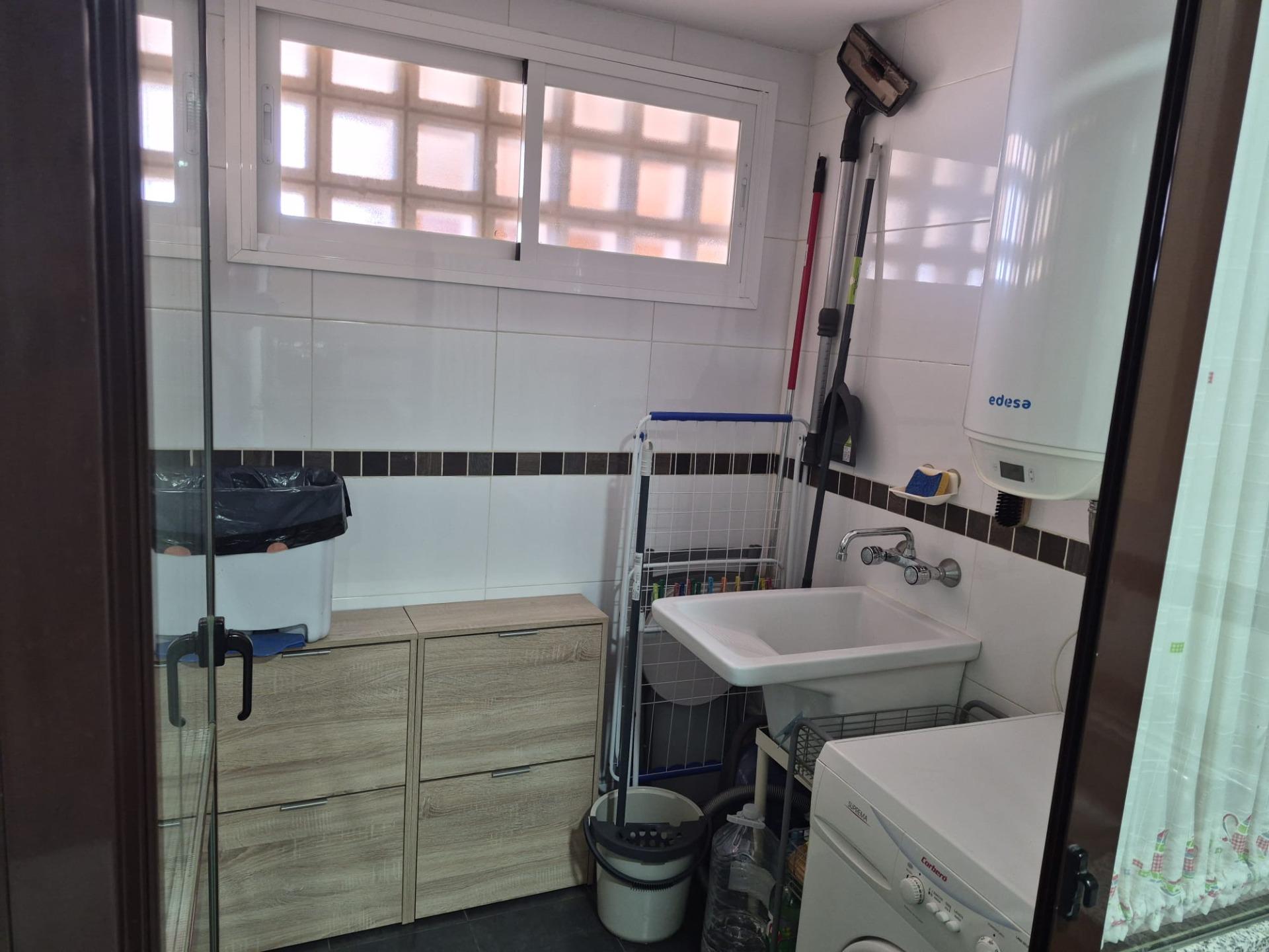Vivienda de 2 dormitorios con gran terraza, garaje y trastero en Mijas