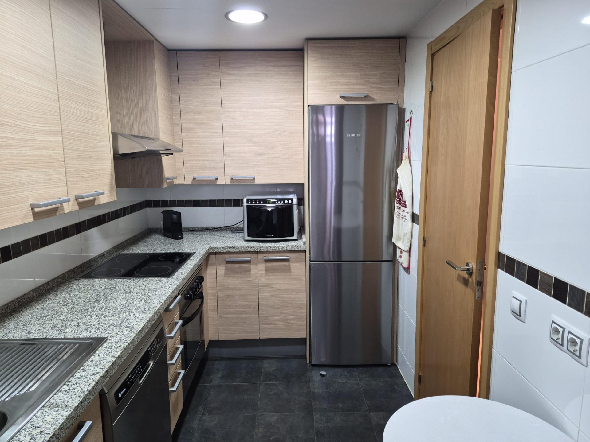 Vivienda de 2 dormitorios con gran terraza, garaje y trastero en Mijas